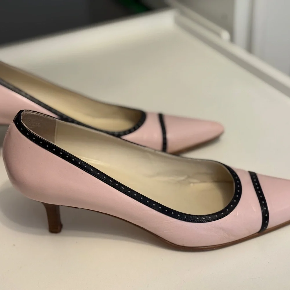 Elegant Vintage Pink Kitten Heels - Picture 1 of 4